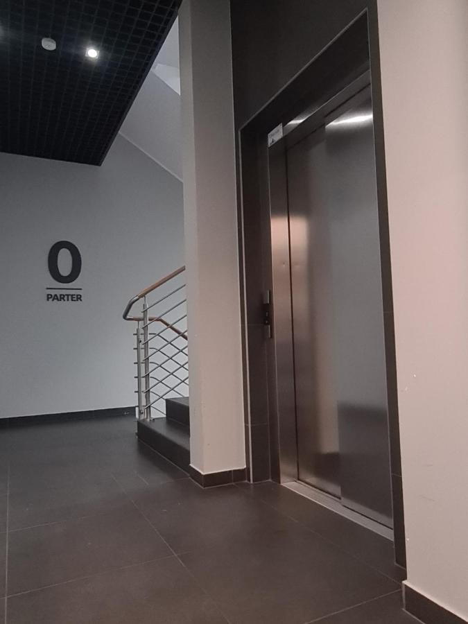 Mostowa 23 Hugo Apartment, Self Check-In 24H, Free Parking, Air-Conditioning ポズナン エクステリア 写真